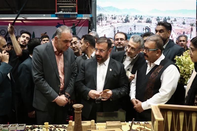 آیین اختتامیه فستیوال بزرگ گردشگری «كاروانسرای نو» با حضور استاندار فارس