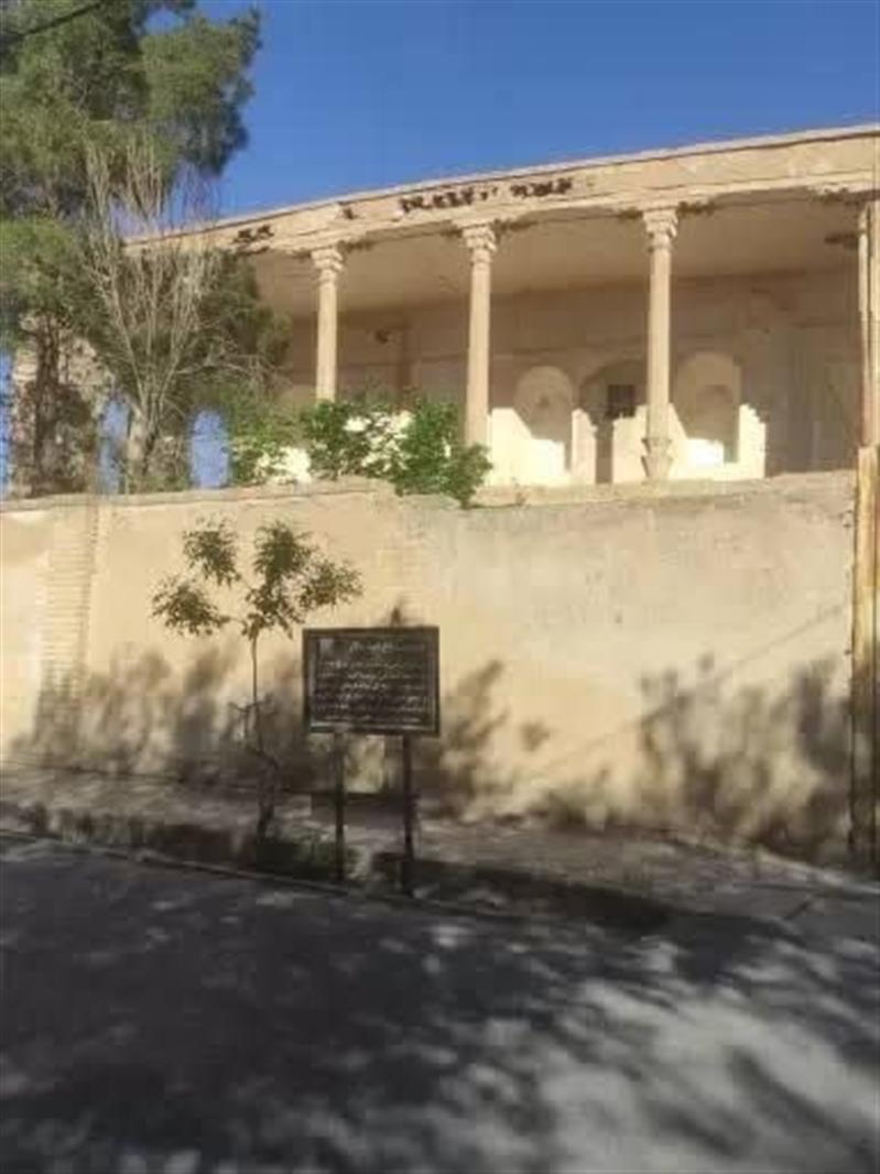 عزم جدی شهرداری و شورای اسلامی شهر آباده برای تملك باغ امید سالار